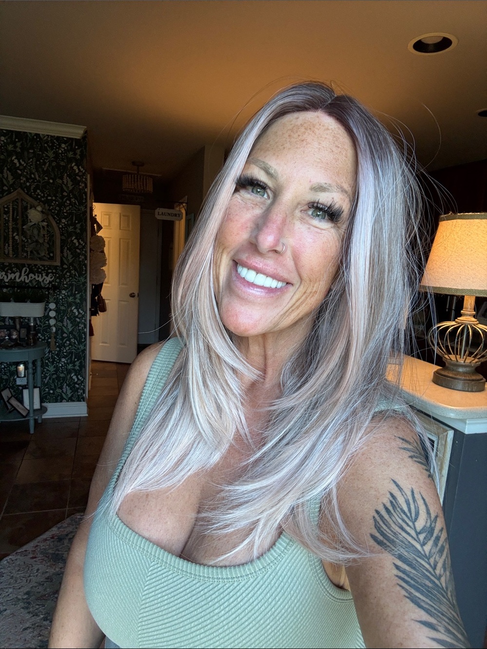CSC wig - Apricot Blonde - Picture 3 of 3